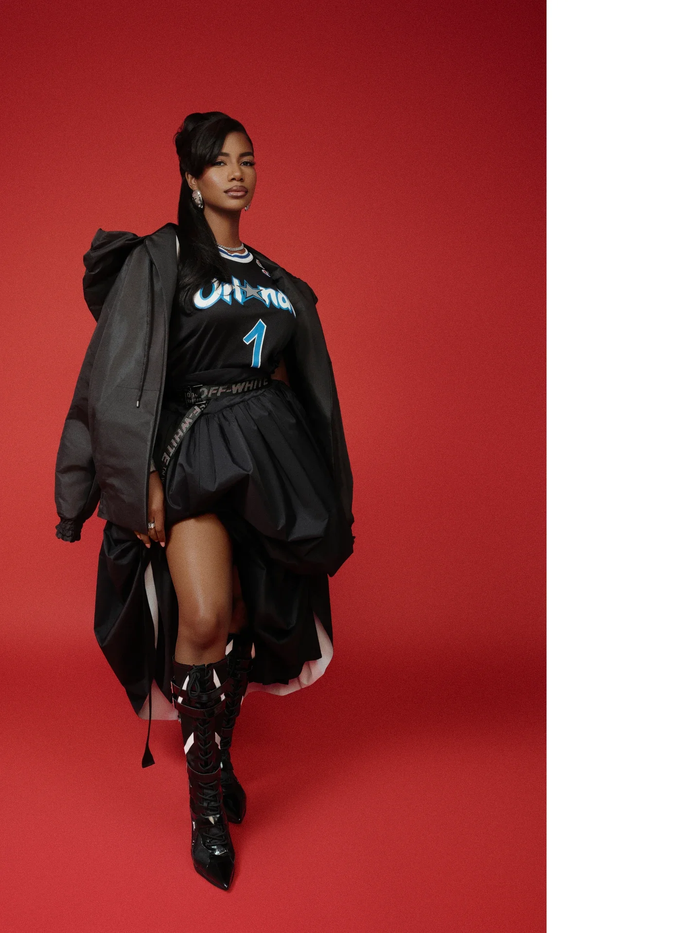Taylor Rooks for SCHON, image 4