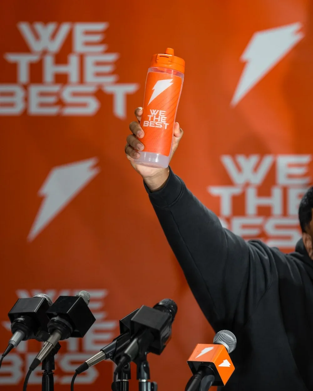 Gatorade PressRoom 0774 1 01 4x5 07