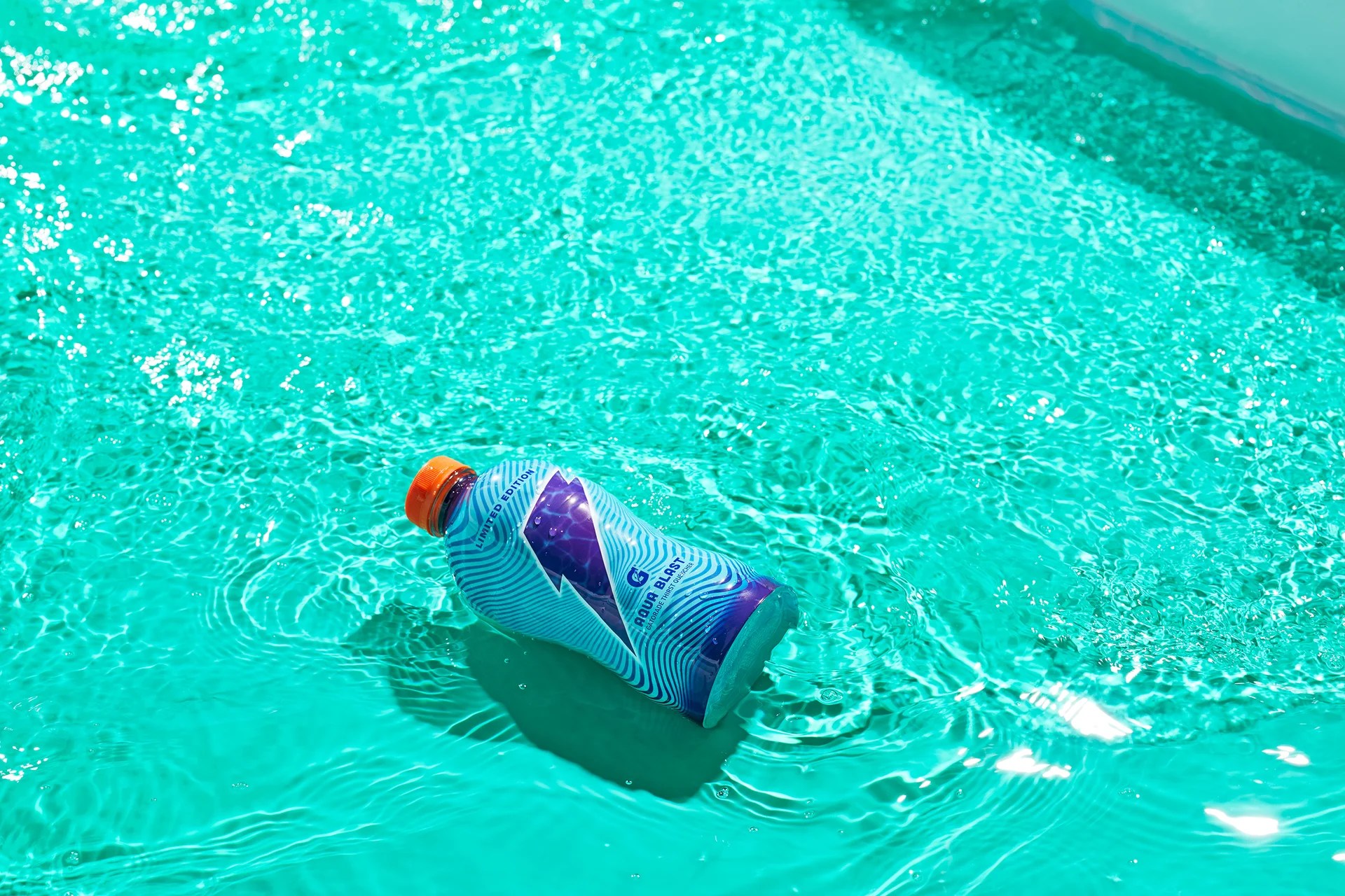 Gatorade LTO Aqua Blast Waves ThreeQuarter 26 Final